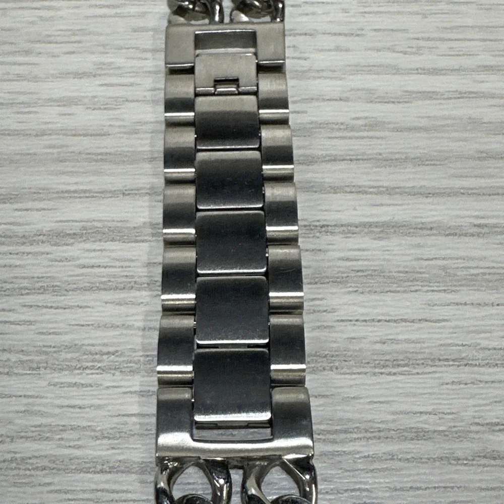 Apple‎ Watch Band Metal Silvertone Chain Pattern